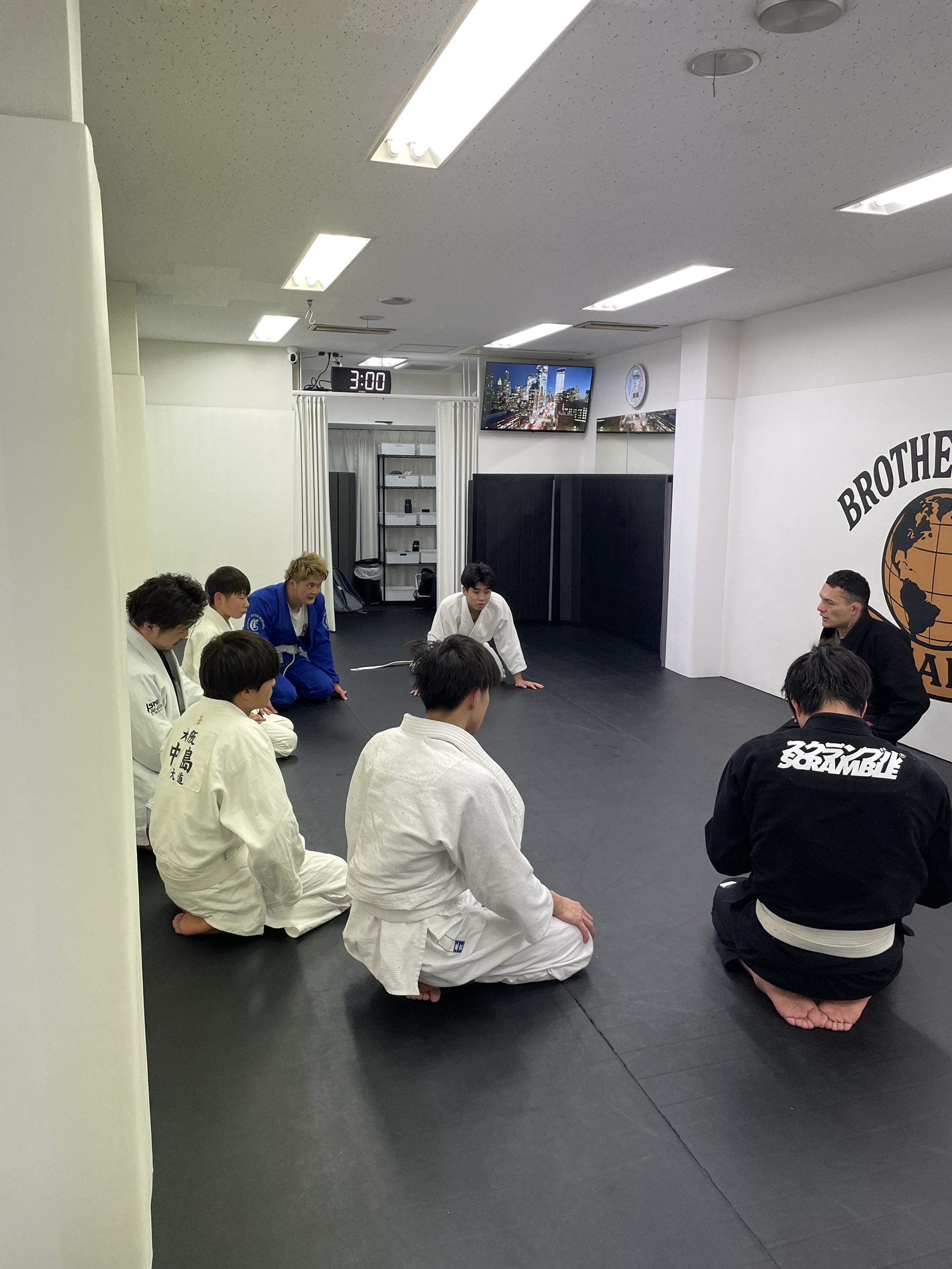 BROTHERHOOD OSAKA Instagramの投稿写真